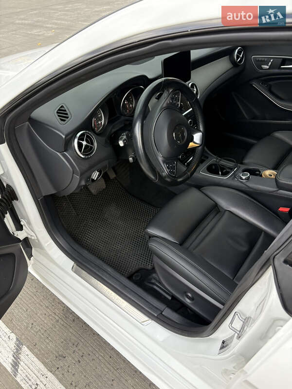 Седан Mercedes-Benz CLA-Class 2018 в Києві фото 13 Седан Mercedes-Benz CLA-Class 2018 в Києві