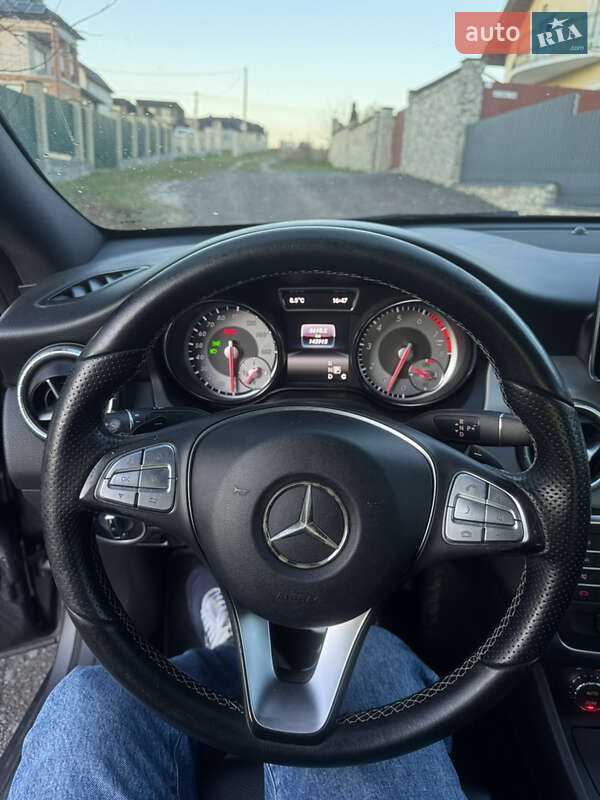 Седан Mercedes-Benz CLA-Class 2015 в Тернополе