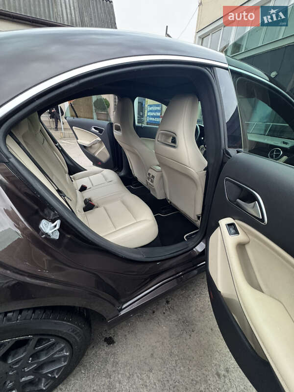 Седан Mercedes-Benz CLA-Class 2015 в Львові фото 11 Седан Mercedes-Benz CLA-Class 2015 в Львові