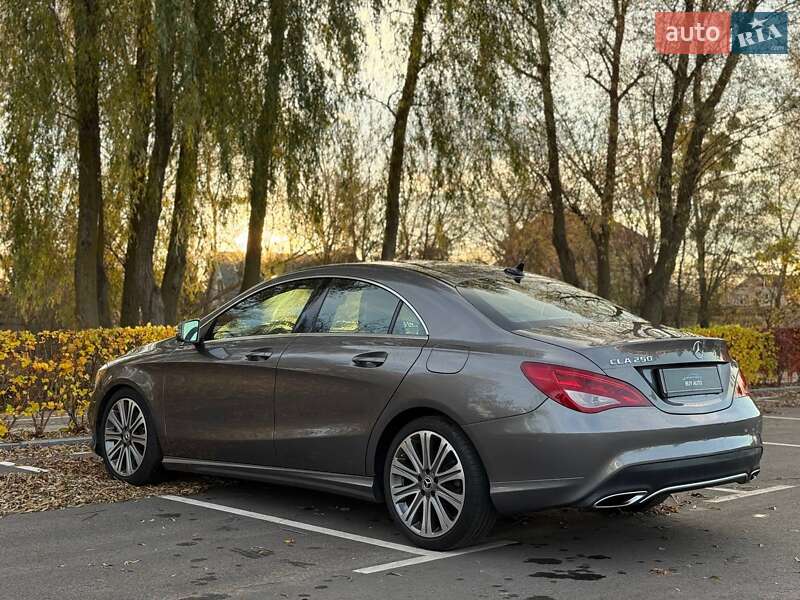 Седан Mercedes-Benz CLA-Class 2018 в Києві