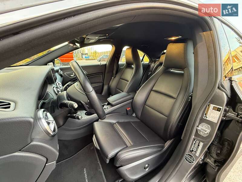 Седан Mercedes-Benz CLA-Class 2018 в Києві
