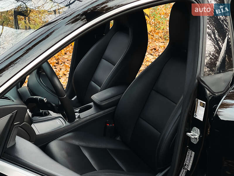Седан Mercedes-Benz CLA-Class 2015 в Киеве фото 18 Седан Mercedes-Benz CLA-Class 2015 в Киеве