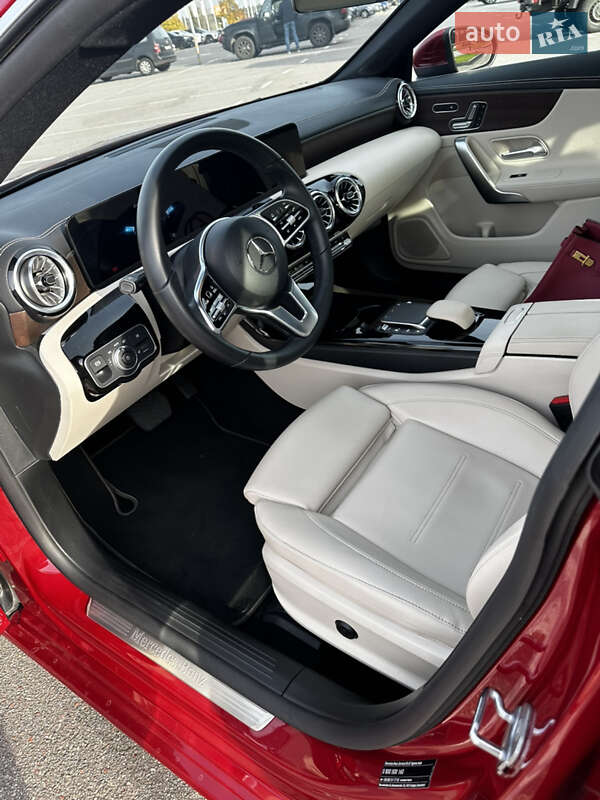 Седан Mercedes-Benz CLA-Class 2022 в Киеве фото 7 Седан Mercedes-Benz CLA-Class 2022 в Киеве