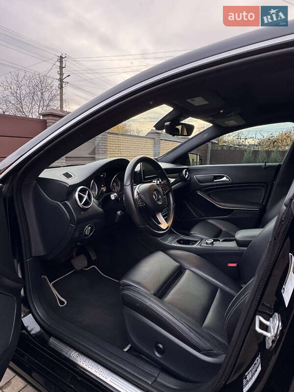 Седан Mercedes-Benz CLA-Class 2016 в Луцьку фото 13 Седан Mercedes-Benz CLA-Class 2016 в Луцьку
