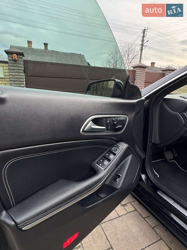 Седан Mercedes-Benz CLA-Class 2016 в Луцьку фото 15 Седан Mercedes-Benz CLA-Class 2016 в Луцьку