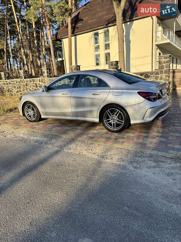 Седан Mercedes-Benz CLA-Class 2018 в Києві
