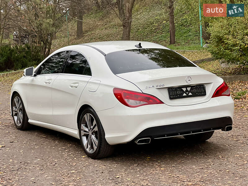 Седан Mercedes-Benz CLA-Class 2015 в Валках