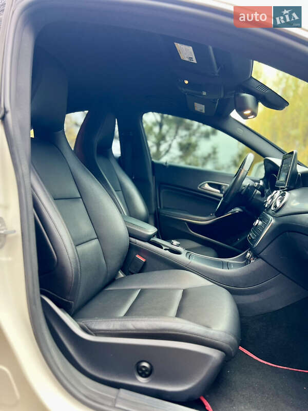 Седан Mercedes-Benz CLA-Class 2015 в Валках