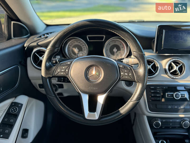 Седан Mercedes-Benz CLA-Class 2014 в Львове