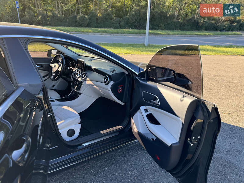 Седан Mercedes-Benz CLA-Class 2014 в Львове