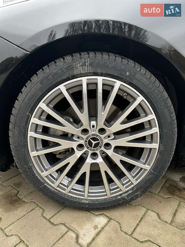 Седан Mercedes-Benz CLA-Class 2019 в Киеве фото 11 Седан Mercedes-Benz CLA-Class 2019 в Киеве