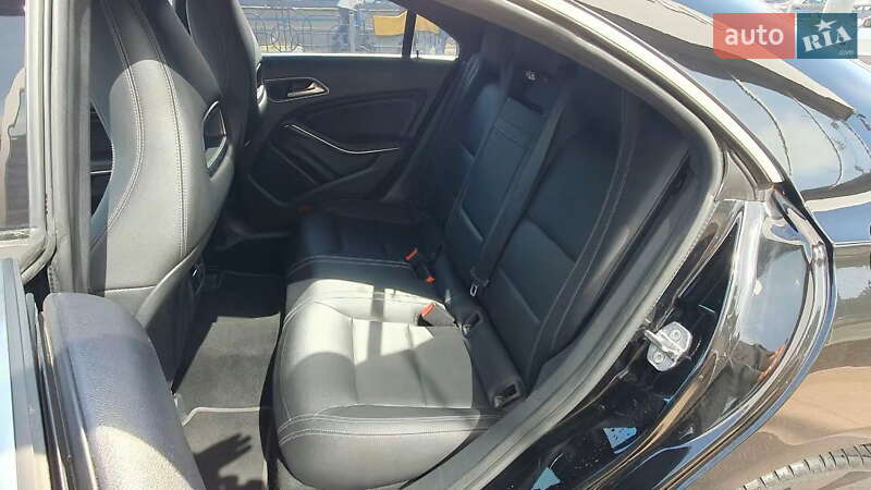 Седан Mercedes-Benz CLA-Class 2018 в Киеве фото 12 Седан Mercedes-Benz CLA-Class 2018 в Киеве