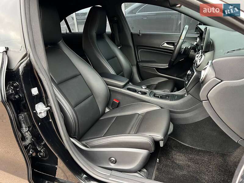 Седан Mercedes-Benz CLA-Class 2018 в Києві