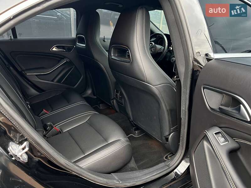 Седан Mercedes-Benz CLA-Class 2018 в Києві