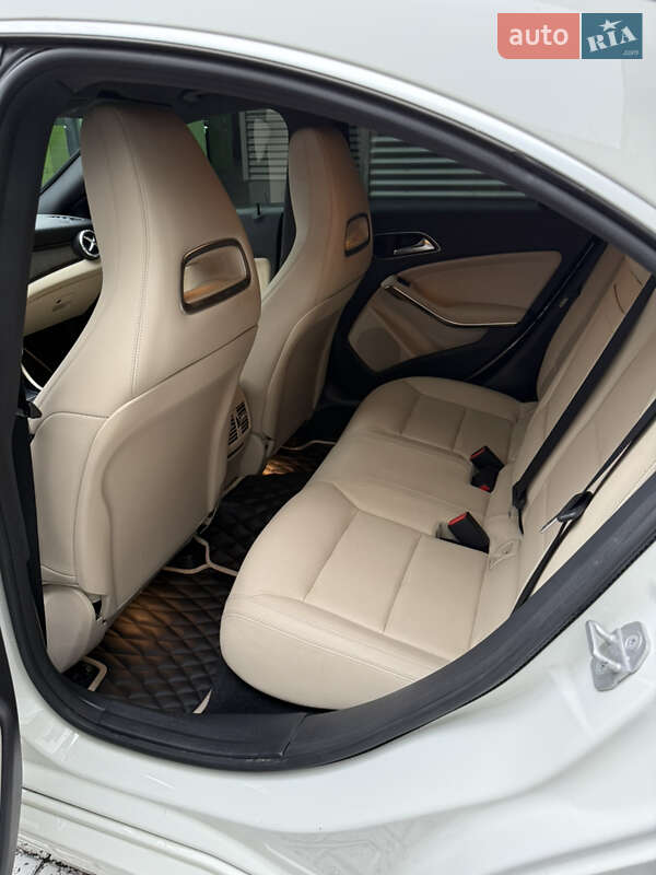 Седан Mercedes-Benz CLA-Class 2016 в Києві фото 5 Седан Mercedes-Benz CLA-Class 2016 в Києві