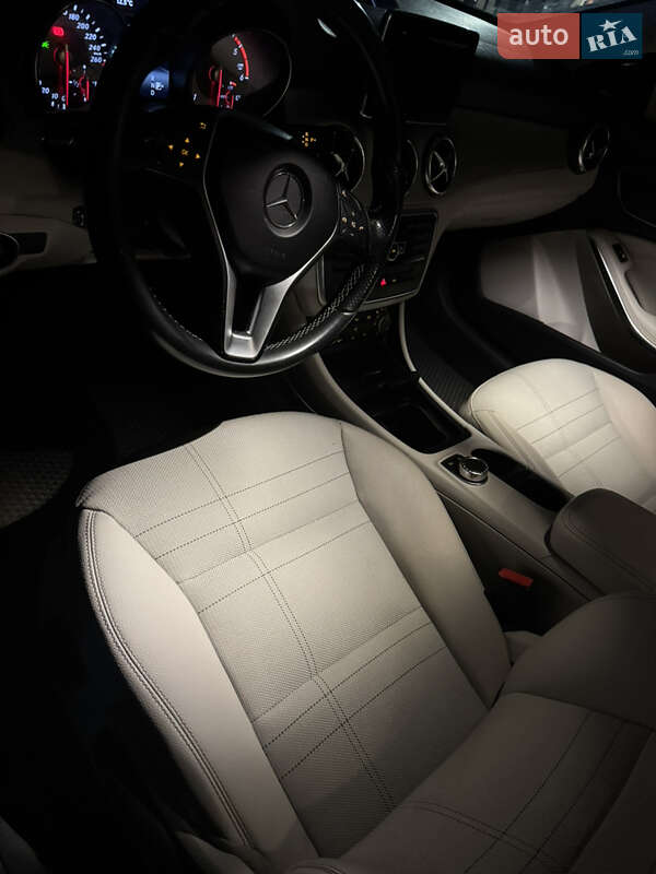 Седан Mercedes-Benz CLA-Class 2014 в Львове