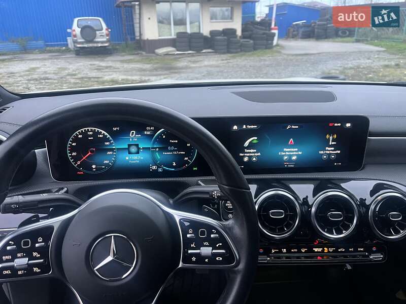 Седан Mercedes-Benz CLA-Class 2019 в Харькове