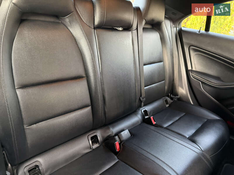 Седан Mercedes-Benz CLA-Class 2014 в Дніпрі