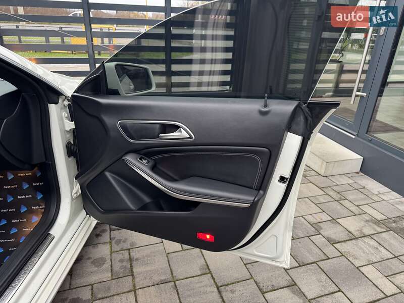 Седан Mercedes-Benz CLA-Class 2015 в Рівному