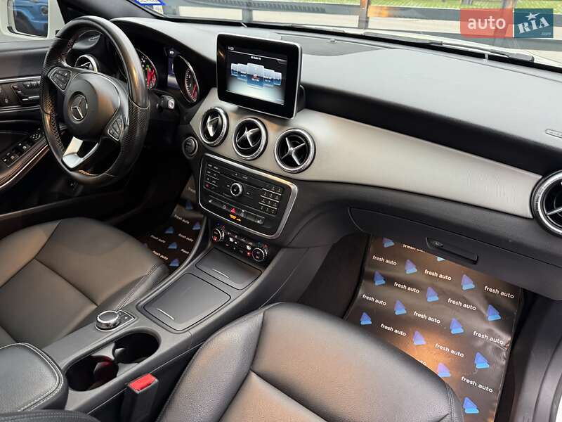 Седан Mercedes-Benz CLA-Class 2015 в Рівному
