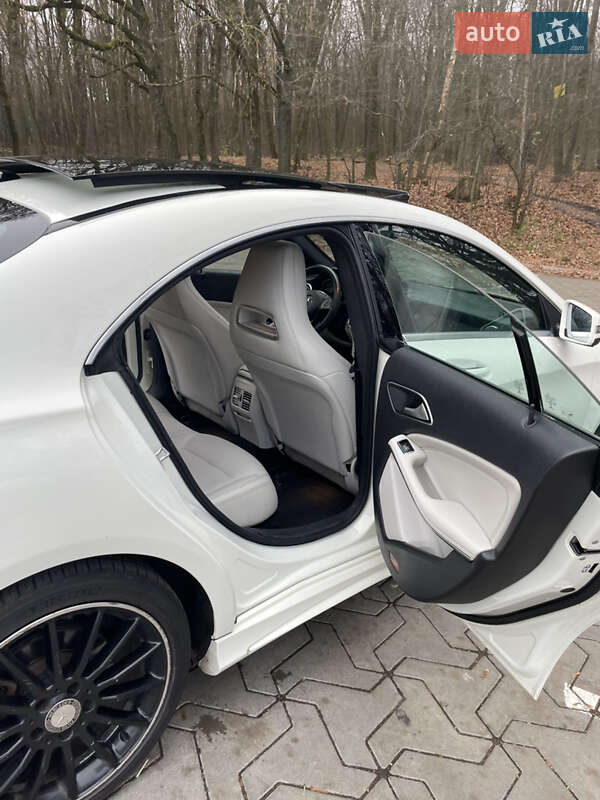 Седан Mercedes-Benz CLA-Class 2016 в Тернополе фото 36 Седан Mercedes-Benz CLA-Class 2016 в Тернополе