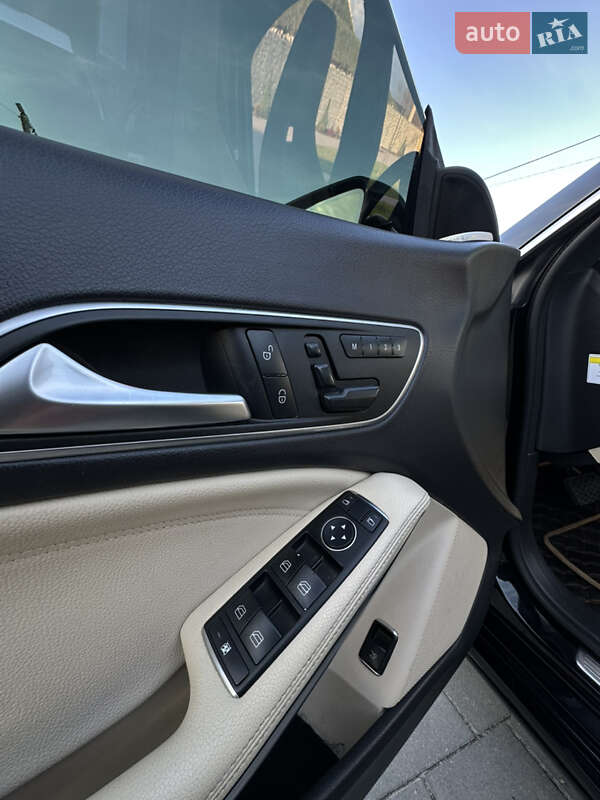 Седан Mercedes-Benz CLA-Class 2013 в Львове