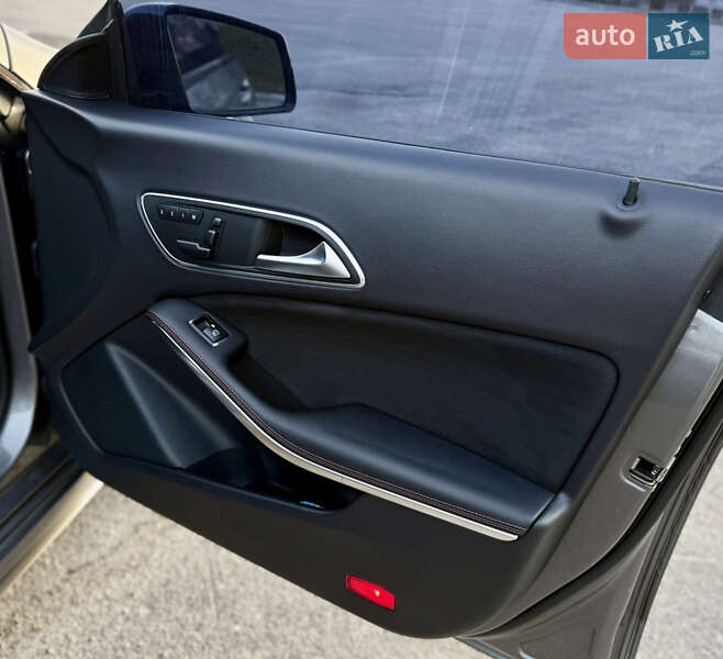 Седан Mercedes-Benz CLA-Class 2013 в Києві фото 36 Седан Mercedes-Benz CLA-Class 2013 в Києві