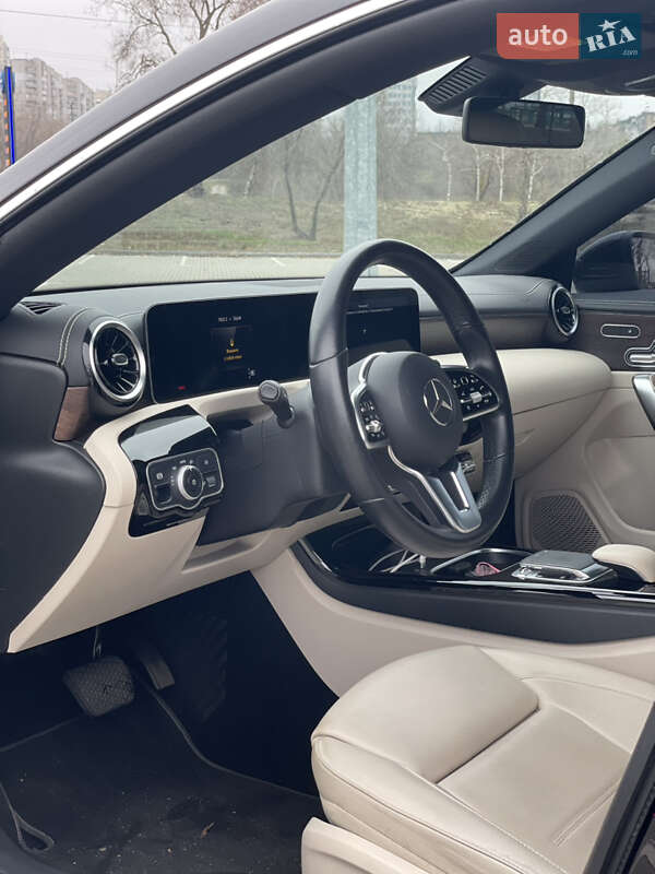 Седан Mercedes-Benz CLA-Class 2019 в Запорожье