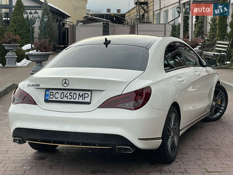 Седан Mercedes-Benz CLA-Class 2015 в Стрию