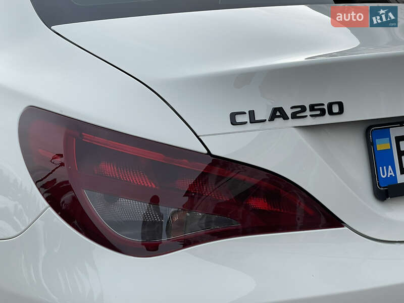 Седан Mercedes-Benz CLA-Class 2015 в Стрию