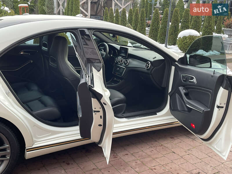 Седан Mercedes-Benz CLA-Class 2015 в Стрию