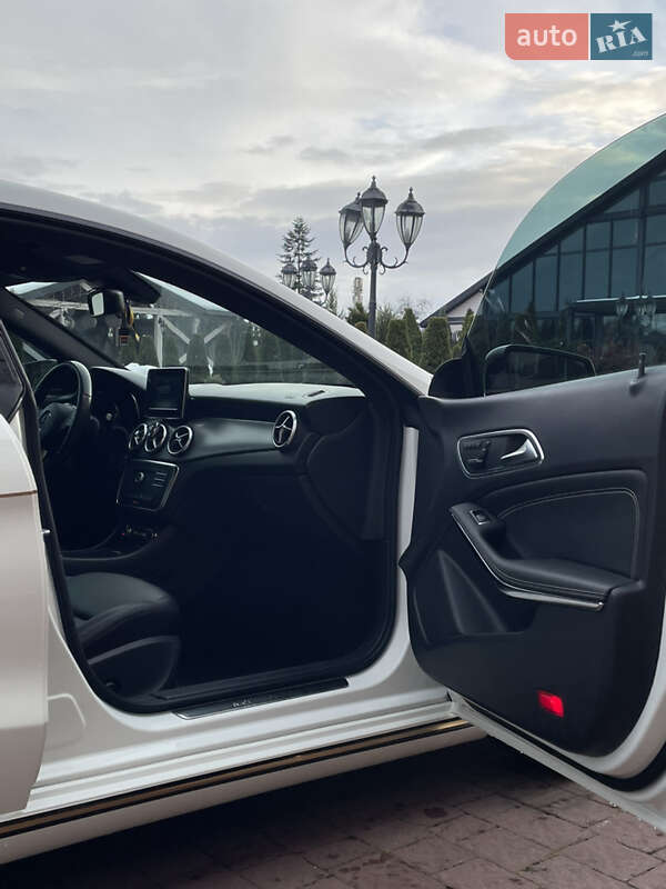 Седан Mercedes-Benz CLA-Class 2015 в Стрию