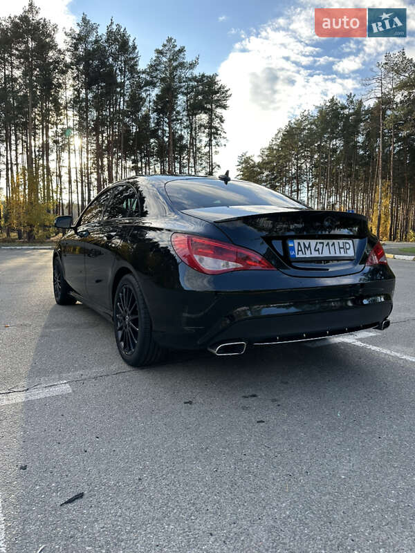 Седан Mercedes-Benz CLA-Class 2015 в Киеве