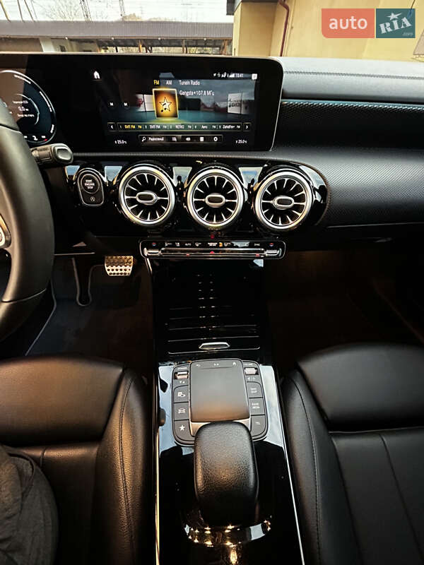 Седан Mercedes-Benz CLA-Class 2019 в Мукачево фото 29 Седан Mercedes-Benz CLA-Class 2019 в Мукачево