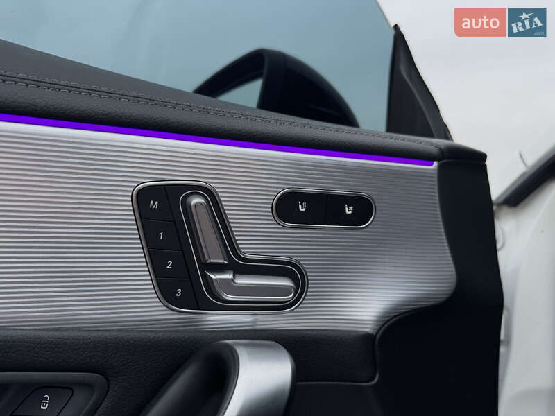 Седан Mercedes-Benz CLA-Class 2019 в Киеве