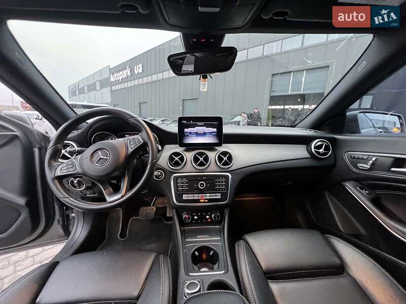 Седан Mercedes-Benz CLA-Class 2018 в Львове