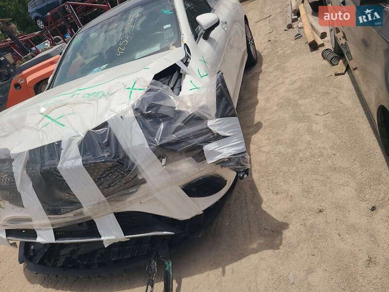 Седан Mercedes-Benz CLA-Class 2025 в Киеве