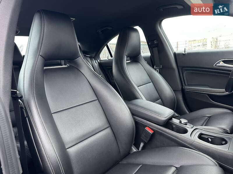 Седан Mercedes-Benz CLA-Class 2016 в Киеве
