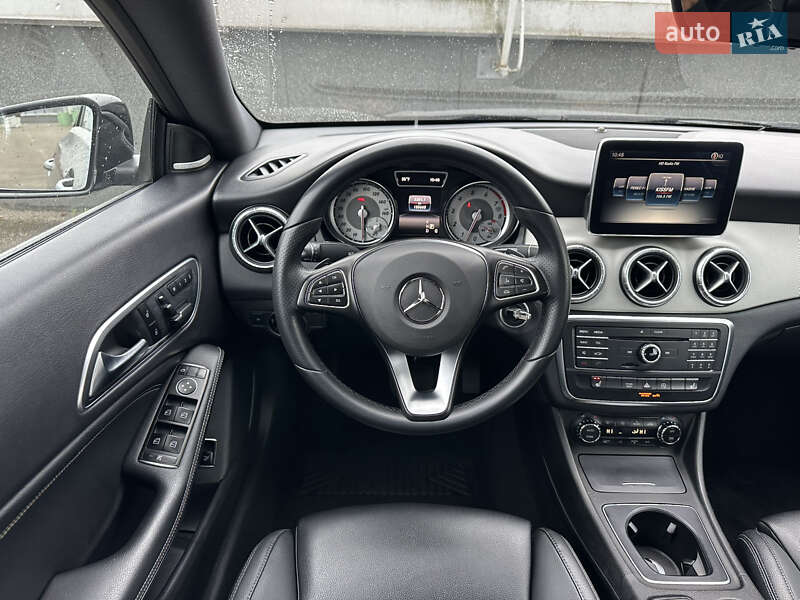 Седан Mercedes-Benz CLA-Class 2016 в Киеве