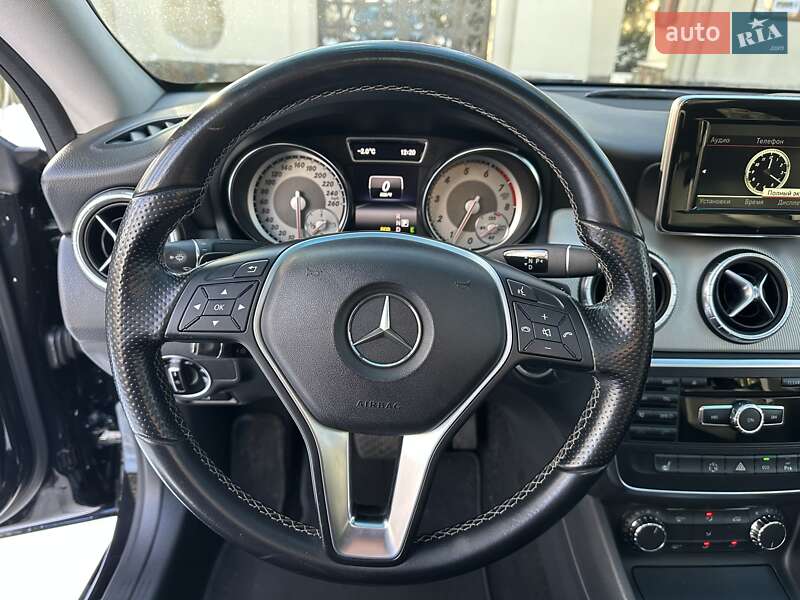 Седан Mercedes-Benz CLA-Class 2013 в Києві