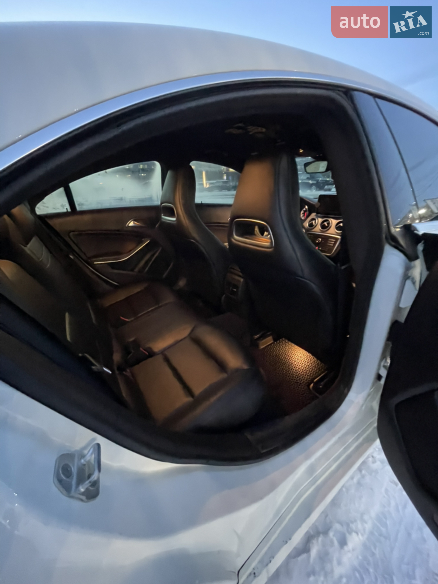 2015 Mercedes-Benz CLA-klasse - мініатюра 14