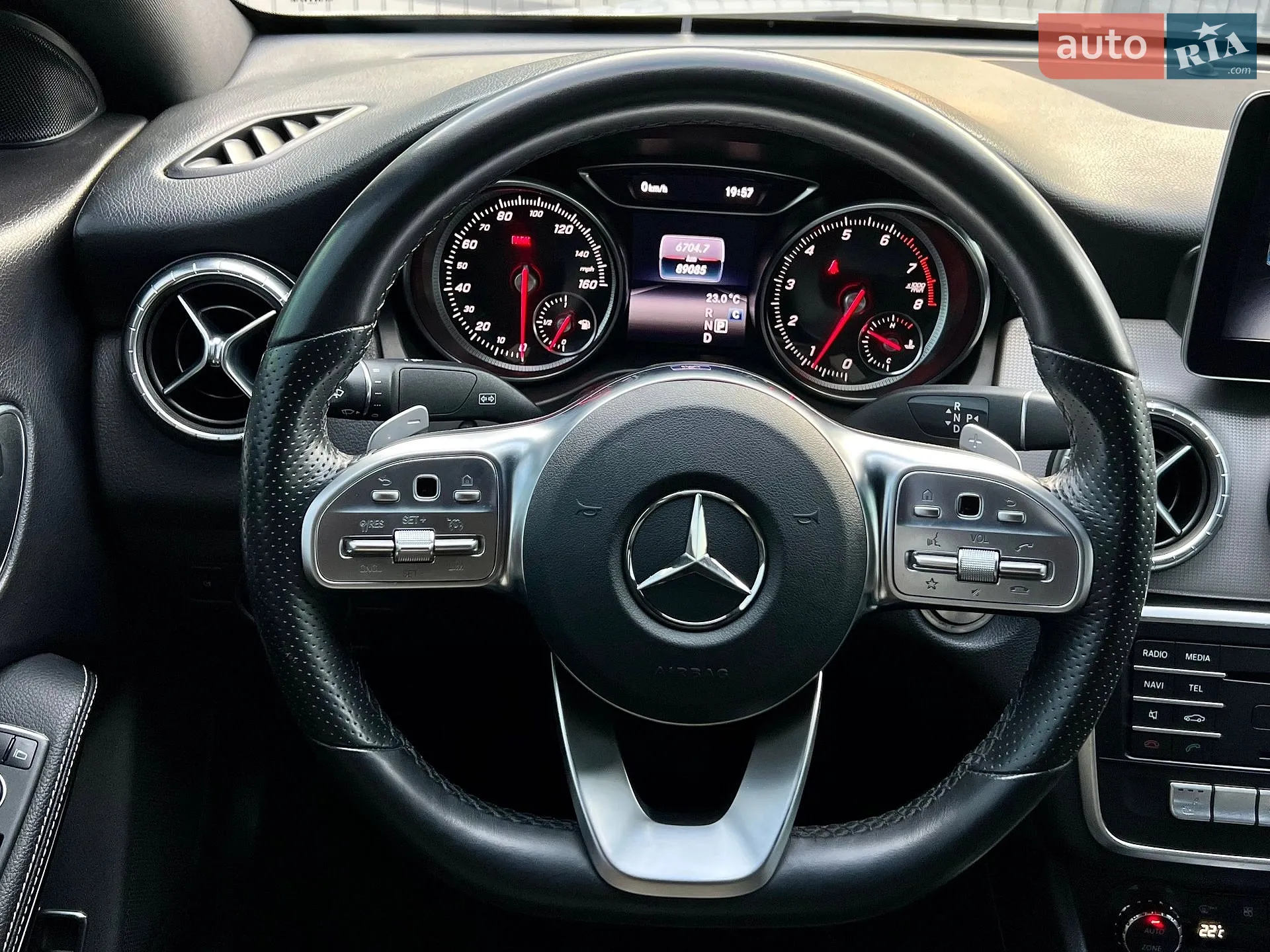 2018 Mercedes-Benz CLA-klasse - мініатюра 38