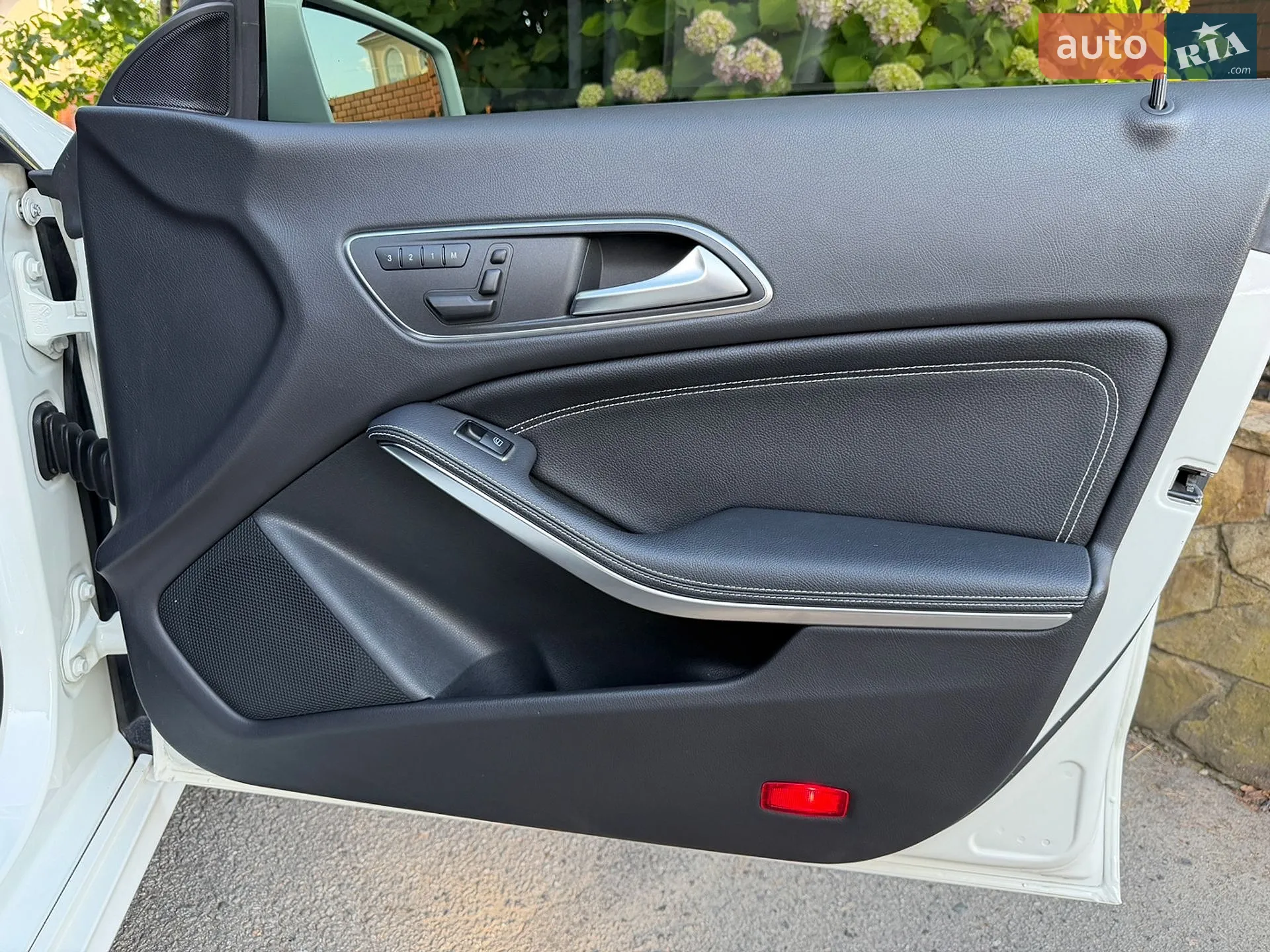 2015 Mercedes-Benz CLA-klasse - мініатюра 19