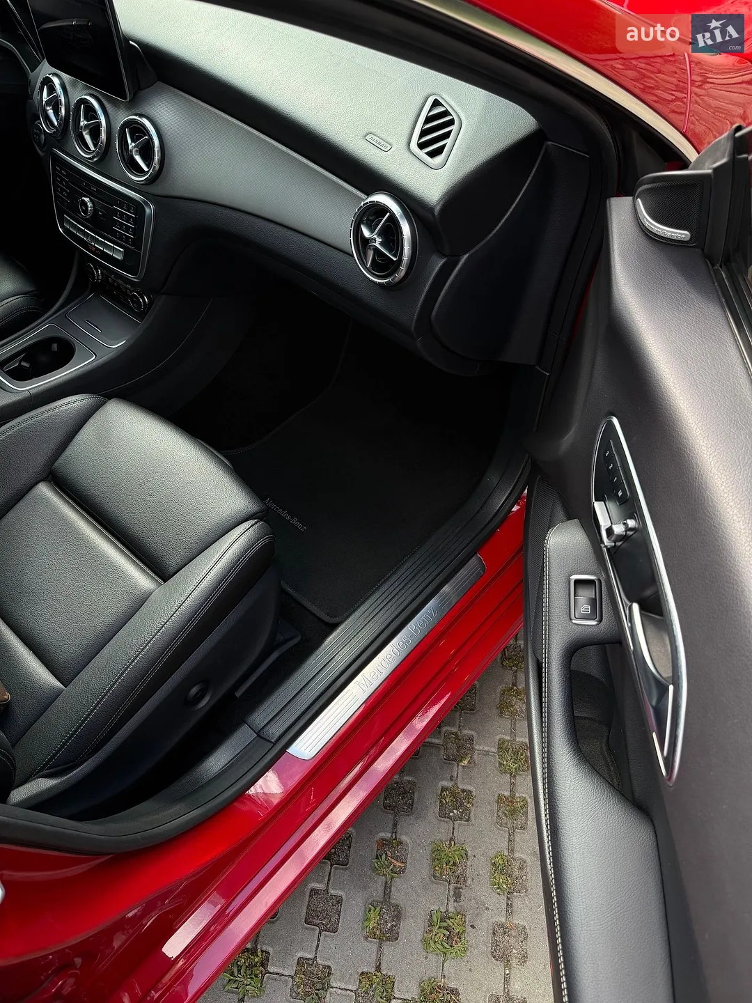 2017 Mercedes-Benz CLA-klasse - мініатюра 32