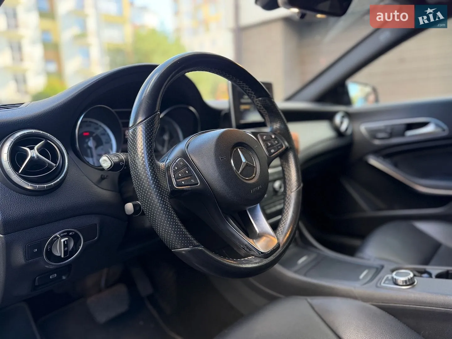2015 Mercedes-Benz CLA-klasse - мініатюра 32