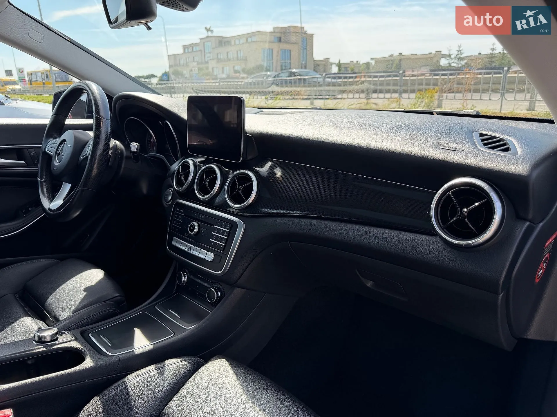 2017 Mercedes-Benz CLA-klasse - мініатюра 28