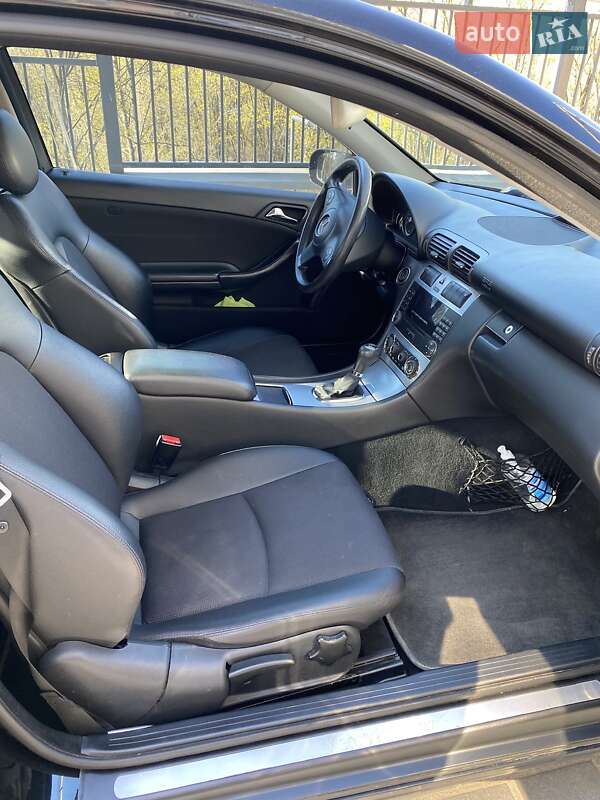 Купе Mercedes-Benz CLC-Class 2009 в Киеве