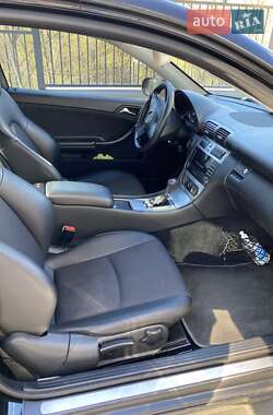 Купе Mercedes-Benz CLC-Class 2009 в 