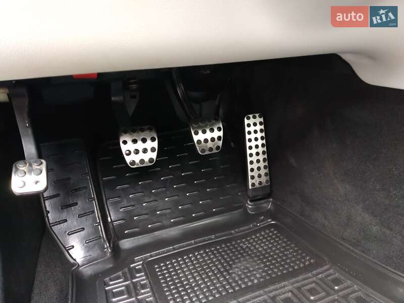 Купе Mercedes-Benz CLC-Class 2009 в Мукачево