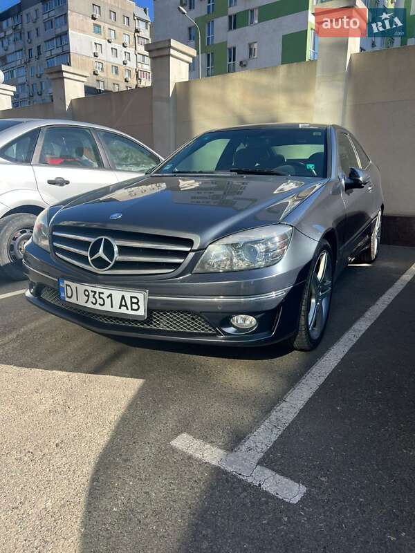 Купе Mercedes-Benz CLC-Class 2008 в 